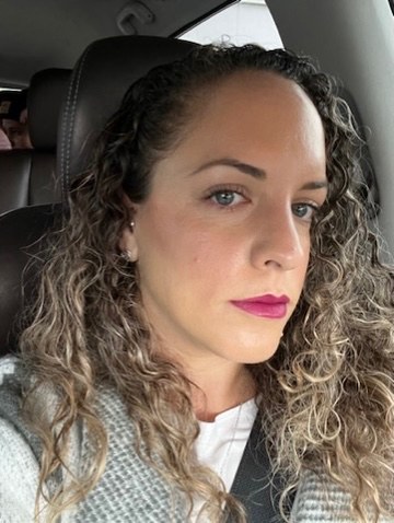 Esti Kedem — CBT-certified relationship coach and doula